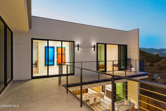33433 Decker School Road, Malibu CA: https://media.crmls.org/mediaz/acbafcfb-f09c-45b5-8119-81af3c1de8f0.jpg