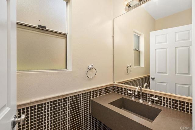 15140 Chase Street, North Hills CA: https://media.crmls.org/mediaz/acbb4d0c-39fa-4d9c-9b82-361dec1a194c.jpg