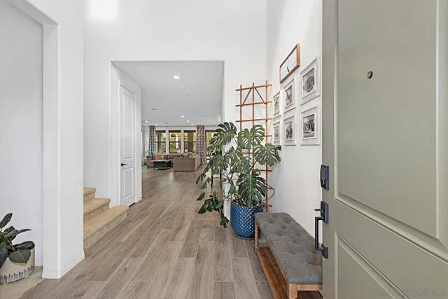 1091 Camino Cantera S, Chula Vista CA: https://media.crmls.org/mediaz/acbba8f0-5fbb-4249-a838-e22c46c8bf45.jpg
