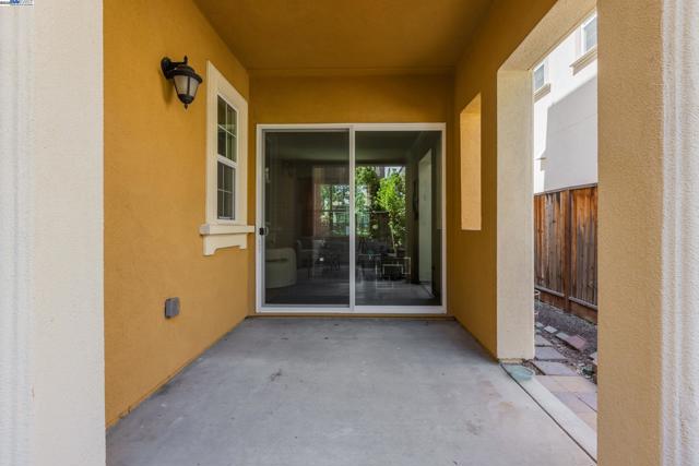 3422 Cinnamon Ridge Rd, San Ramon CA: https://media.crmls.org/mediaz/acbbc10e-1b4c-4270-9fa1-3d632acf1d01.jpg