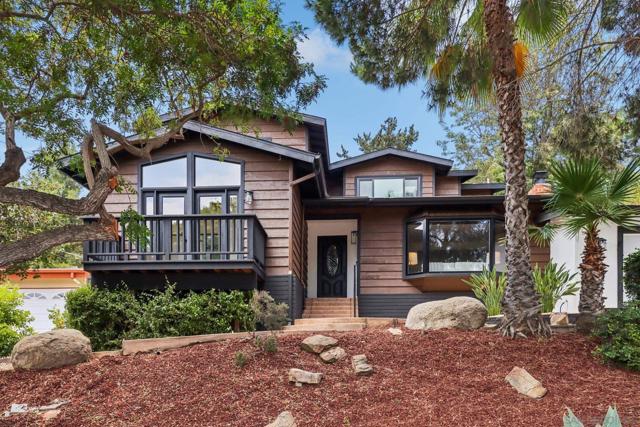 8560 Sunrise Ave, La Mesa CA: https://media.crmls.org/mediaz/acbc23c8-58ed-42df-8b14-6524753ba809.jpg
