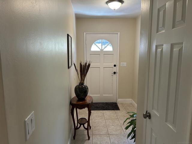 1190 Robertson Dr, Escondido CA: https://media.crmls.org/mediaz/acbc43c4-e7b2-4b2b-9040-e99e73f2d922.jpg
