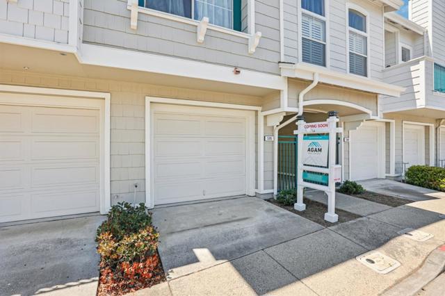 595 Shoal Circle,  CA: https://media.crmls.org/mediaz/acbda9da-76e9-429d-9622-d56ca1a053b1.jpg