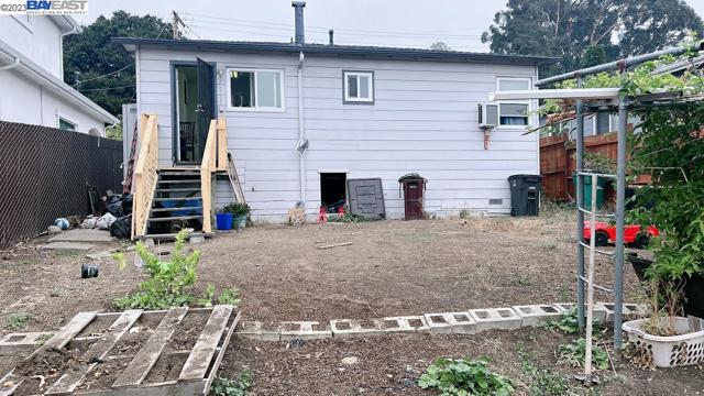 Image 21 of 27 For 25111 Del Mar Ave