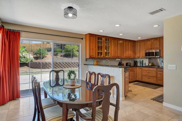 Detail Gallery Image 7 of 32 For 13915 Proctor Valley Rd, Jamul,  CA 91935 - 4 Beds | 2/1 Baths