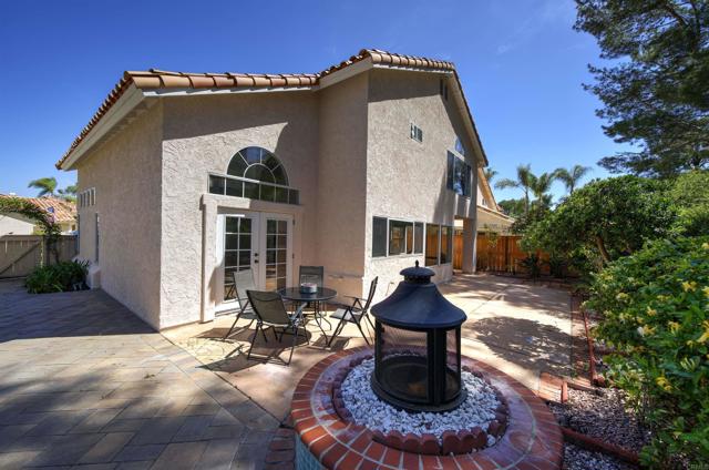 Detail Gallery Image 15 of 44 For 1688 Crystal Ridge Ct, Vista,  CA 92081 - 4 Beds | 2/1 Baths
