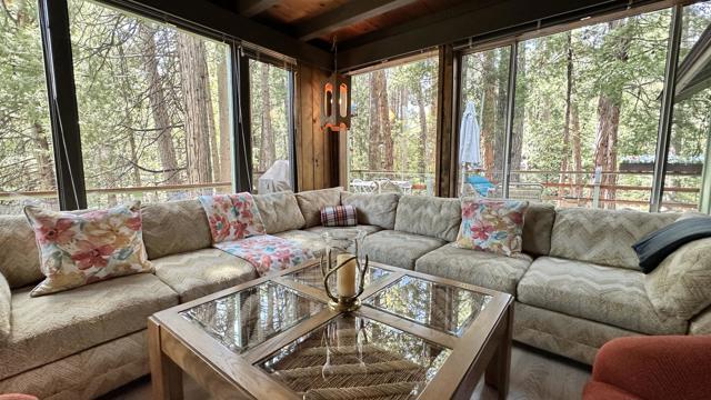 25655 Tahquitz Drive, Idyllwild CA: https://media.crmls.org/mediaz/acc0692c-db39-4456-9a1f-2f90f659e3e1.jpg