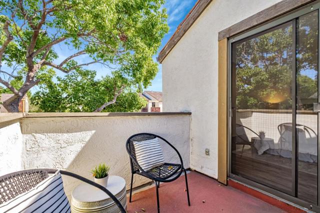 34891 Seal Rock Terrace, Fremont CA: https://media.crmls.org/mediaz/acc2701b-3fb6-4067-a1e9-a09f6b33adf5.jpg