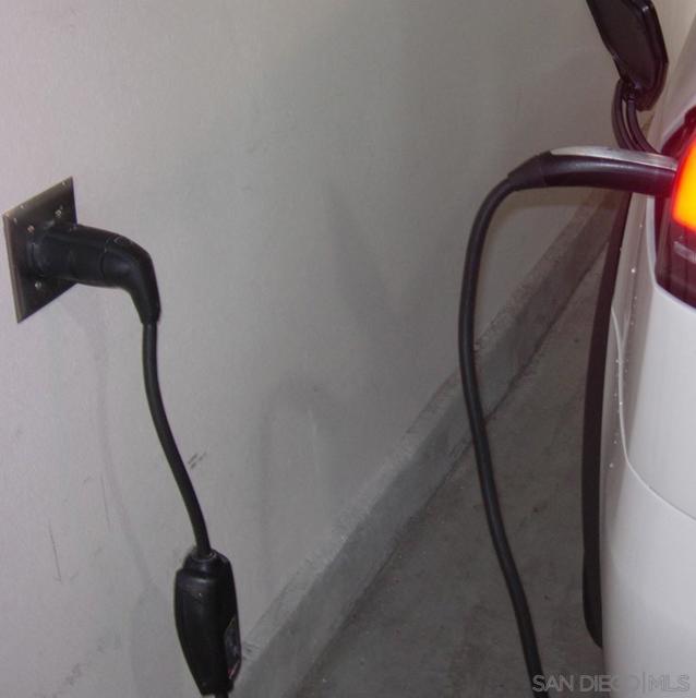 16935 Laurel Hill Lane, San Diego CA: https://media.crmls.org/mediaz/acc276b5-ac69-49c3-89d7-260dd30c344a.jpg