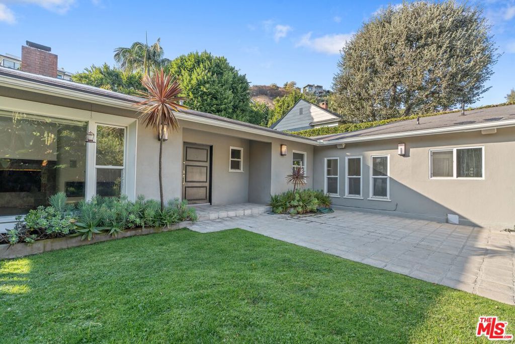 1425 Belfast Drive