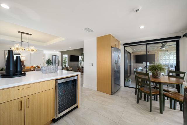 99 Camino Arroyo Place, Palm Desert CA: https://media.crmls.org/mediaz/acc4195c-fd8a-47de-a131-d90c6ab1e996.jpg