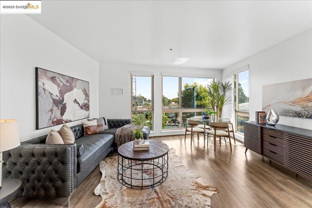 1201 Pine St, Oakland CA: https://media.crmls.org/mediaz/acc4197d-ab9e-488e-85e9-258c9fb7b478.jpg