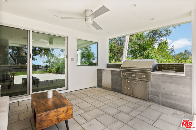 805 Norumbega Drive, Monrovia CA: https://media.crmls.org/mediaz/acc46107-68b1-406d-bdba-5f167d960737.jpg