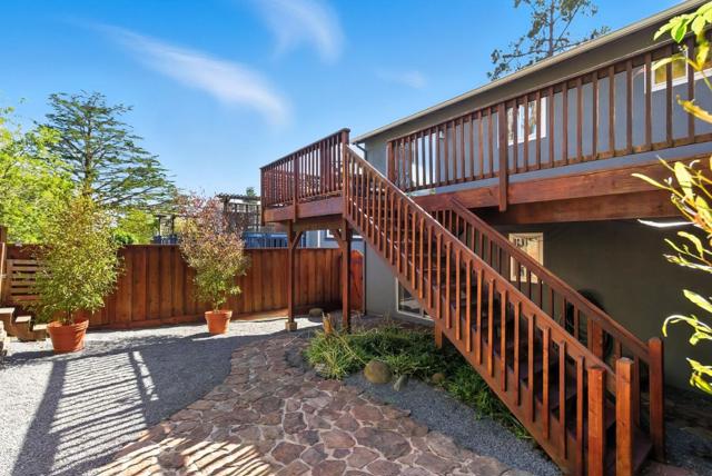 422 Avenue Portola, El Granada CA: https://media.crmls.org/mediaz/acc4fe07-b1d5-4733-a1af-b27976931850.jpg