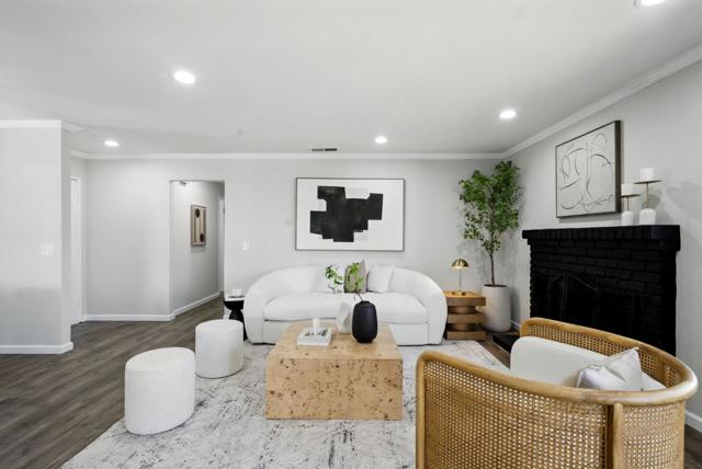 1297 Chesbro Way, Gilroy CA: https://media.crmls.org/mediaz/acc5ac96-052b-4bae-8374-2c4ee9e17e6a.jpg