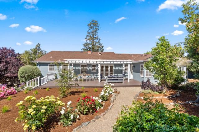 206 Frances Lane, Redwood City CA: https://media.crmls.org/mediaz/acc7ebe3-d938-4d08-bc9a-eee7ec0f698a.jpg
