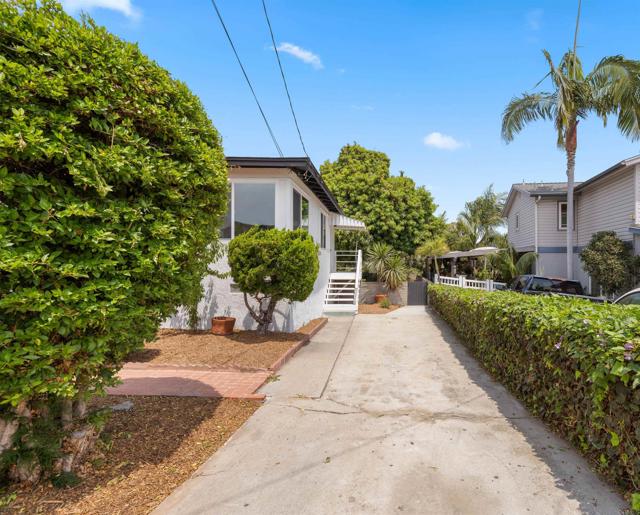2249 51 Dunlop Street, San Diego CA: https://media.crmls.org/mediaz/acc9392e-b9e6-41b6-859f-91bac9179733.jpg
