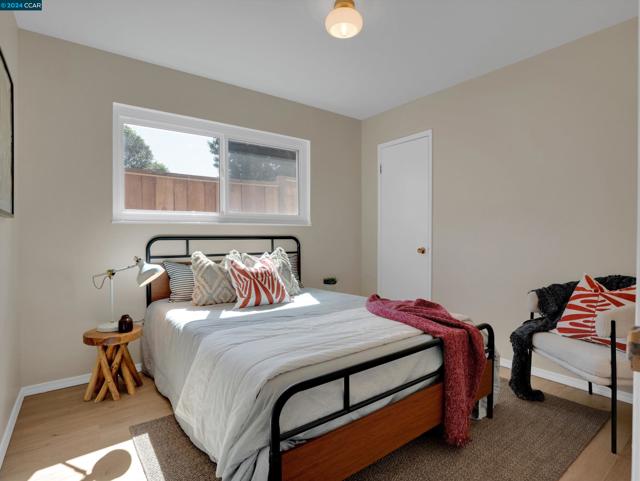 Image 17 of 31 For 1643 San Benito St