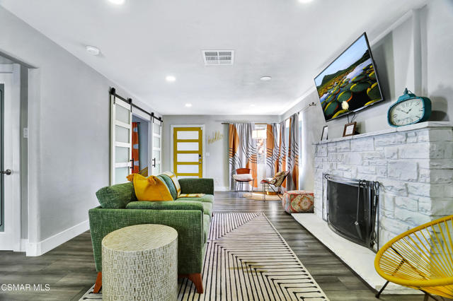 677 S Highland Drive, Palm Springs CA: https://media.crmls.org/mediaz/acc9e459-cad1-4777-b6fe-4d82ee4cecea.jpg