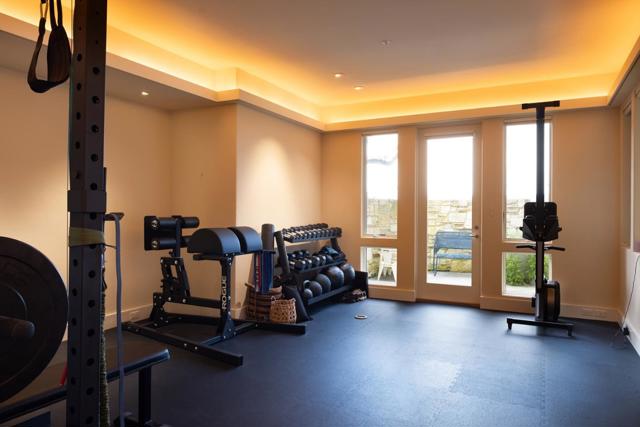 5466 Quail Way, Carmel CA: https://media.crmls.org/mediaz/acca57eb-eebb-40bb-8869-07eeb078a167.jpg