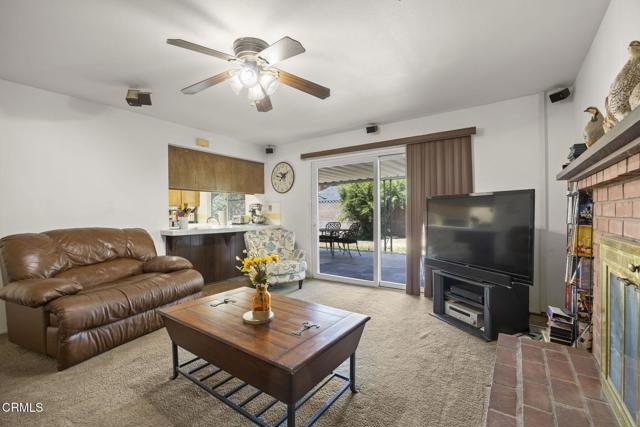 170 N Linden Drive, Ventura CA: https://media.crmls.org/mediaz/accaae0e-dd6a-49f8-af7f-a29f7bf6bcc2.jpg