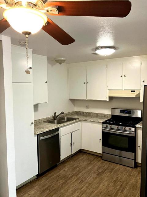 443 Lincoln Avenue, Cotati CA: https://media.crmls.org/mediaz/accba4c4-d3e8-4504-9d01-fbcf727785fc.jpg