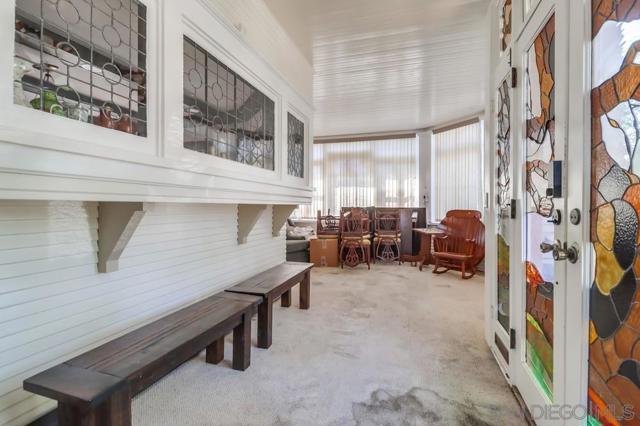 305 F Avenue, National City CA: https://media.crmls.org/mediaz/accc1a40-82f0-4896-81a5-86532be9b1e5.jpg