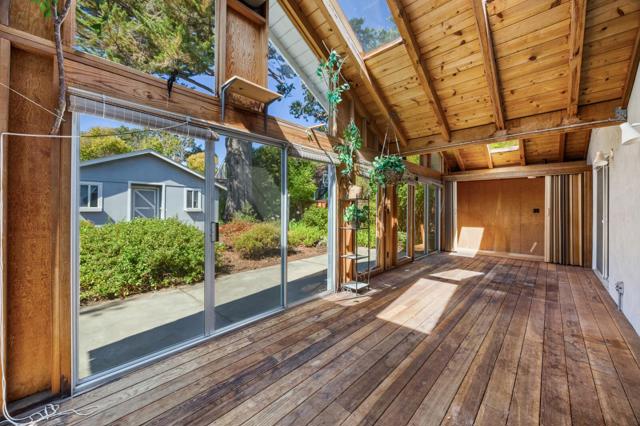 14 Nevada Street, Redwood City CA: https://media.crmls.org/mediaz/accc2ec0-1a0e-40a2-b174-5749d31b3a56.jpg
