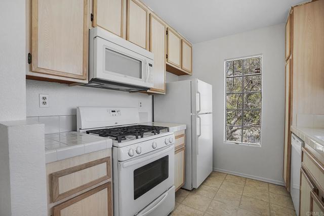 Image 13 of 29 For 10774 Dabney Drive Drive 20