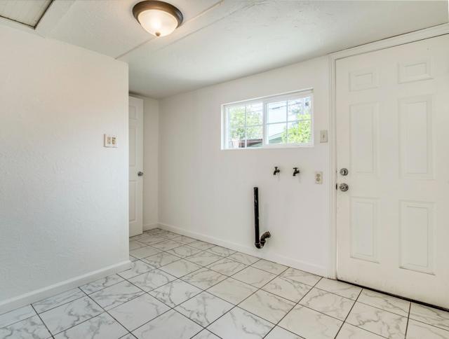 7630 Hanna Street, Gilroy CA: https://media.crmls.org/mediaz/accdda28-d351-48b6-b4e3-2df172e5c6a7.jpg