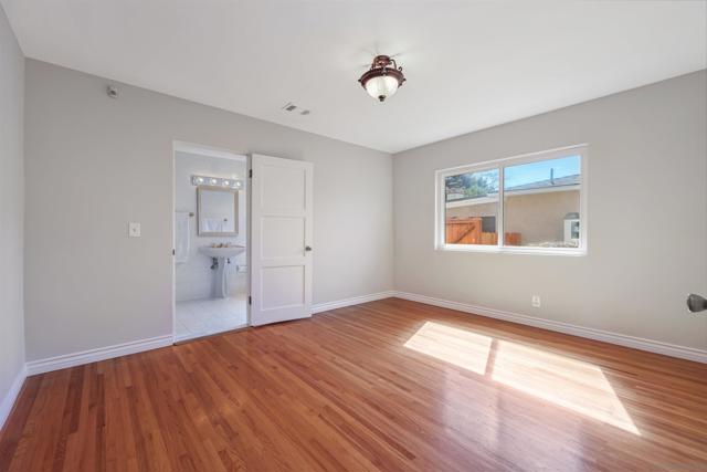 2967 Dove St, San Diego CA: https://media.crmls.org/mediaz/accf9d82-3fac-4b33-a72e-6da5dd4d5014.jpg