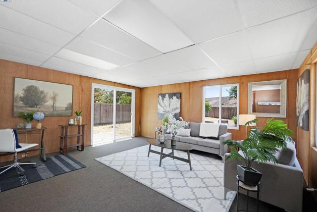 745 Wasatch Dr, Fremont CA: https://media.crmls.org/mediaz/accfc038-ffd4-4ee0-b822-55463f88fb88.jpg