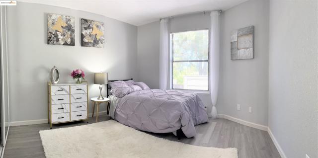 6 Lancaster Cir, Bay Point CA: https://media.crmls.org/mediaz/acd13b8a-03a3-45e2-8a9f-d0d27e364394.jpg