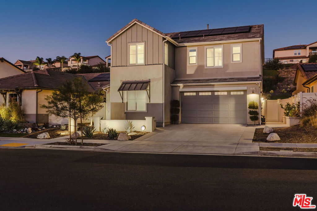 28524 Foothill Way