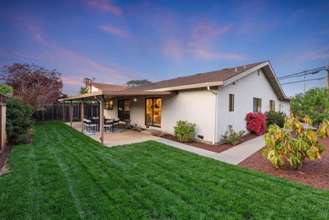 1023 Virginia Avenue, Campbell CA: https://media.crmls.org/mediaz/acd2e588-b851-4b62-856e-bb74a1cfa00d.jpg