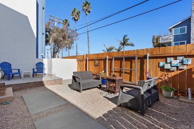 1112 S Pacific Street, Oceanside CA: https://media.crmls.org/mediaz/acd41266-4e78-4ba0-acbf-e96365837135.jpg
