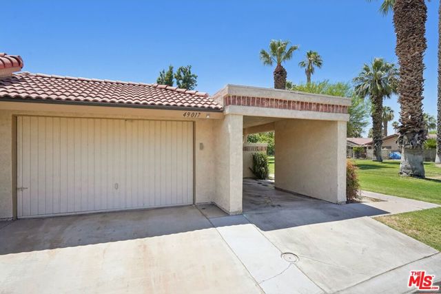 49017 Eisenhower Drive, Indio, California 92201, 2 Bedrooms Bedrooms, ,2 BathroomsBathrooms,Condominium,For Sale,Eisenhower,24403761