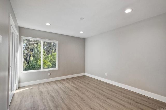 10265 Aviary Drive, San Diego CA: https://media.crmls.org/mediaz/acd4a14d-6513-4679-902f-eec18d0f303c.jpg