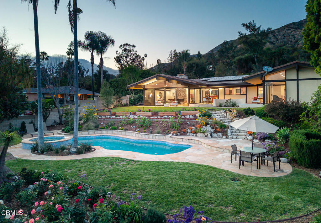 1724 E Loma Alta Drive