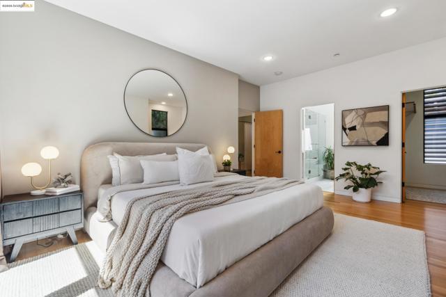 2010 9th St, Berkeley CA: https://media.crmls.org/mediaz/acd54adc-bde3-4a6a-9556-b32d0f4f5688.jpg