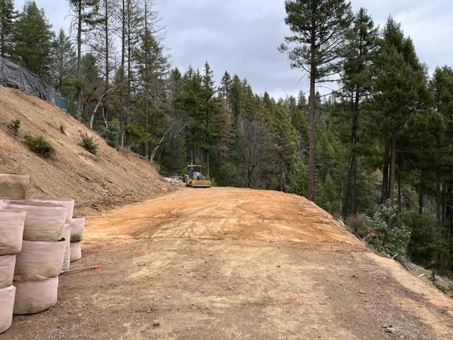 1900 Devils Gulch Road, Hayfork CA: https://media.crmls.org/mediaz/acd5abff-e311-4af8-a57f-ee35daf66a83.jpg