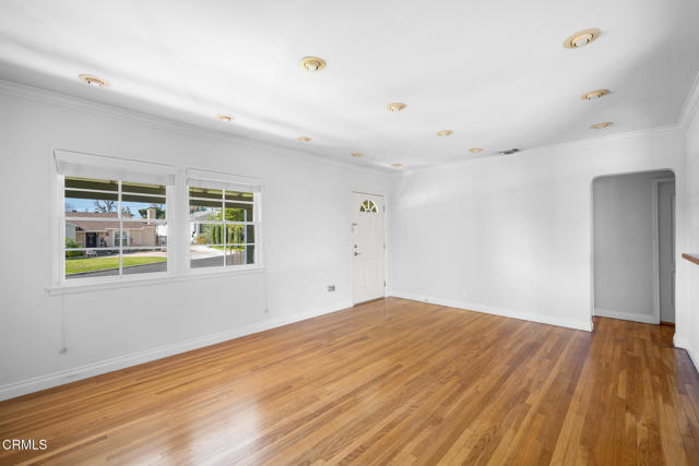 Detail Gallery Image 7 of 56 For 2444 N Parish Pl, Burbank,  CA 91504 - 3 Beds | 1 Baths