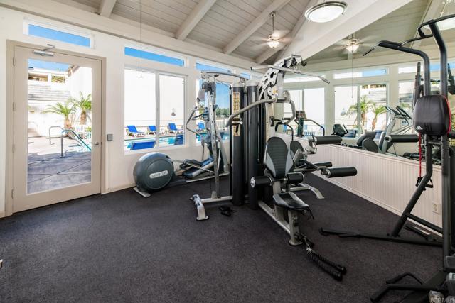 Detail Gallery Image 26 of 31 For 3991 Crown Point Dr #P13,  San Diego,  CA 92109 - 1 Beds | 1 Baths