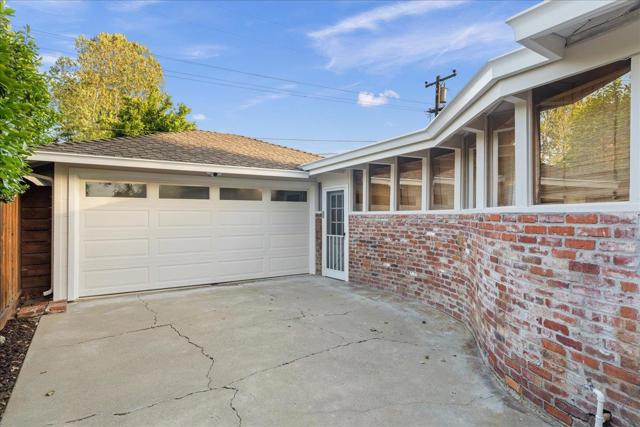 1216 Hermosa Way, San Jose CA: https://media.crmls.org/mediaz/acd761b8-919a-4725-ac46-a3403abe1f8f.jpg