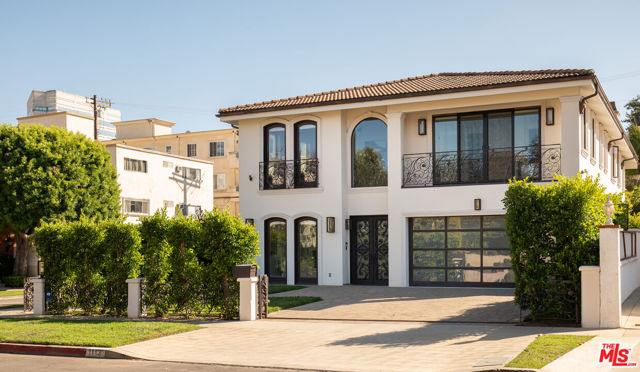 1113 Amherst Avenue, Los Angeles, CA 90049