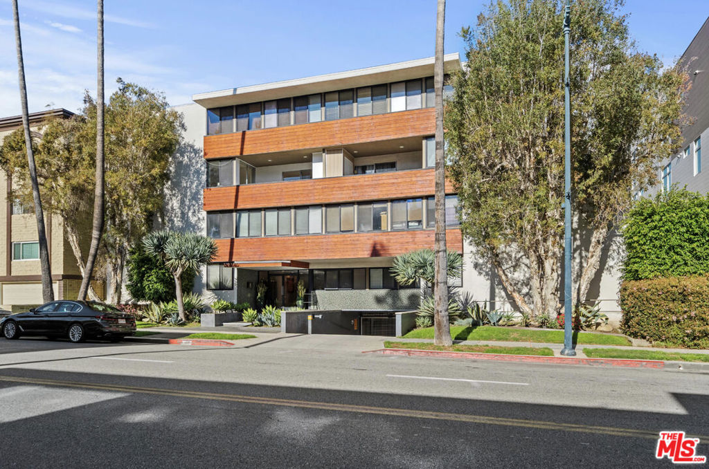 262 N Crescent Drive #3A