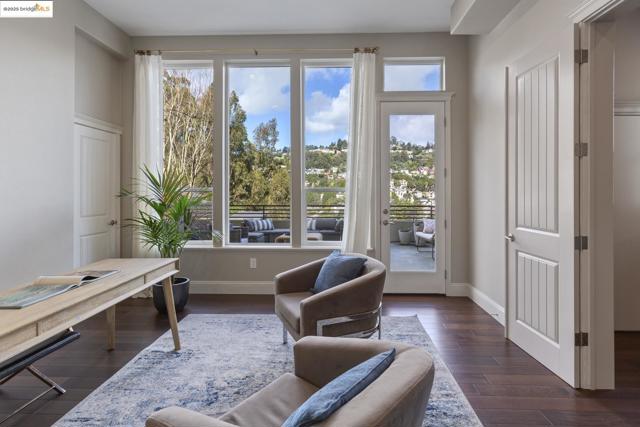 205 Sheridan RD, Oakland CA: https://media.crmls.org/mediaz/acd884e1-adf1-4f23-ada6-2000480c2895.jpg