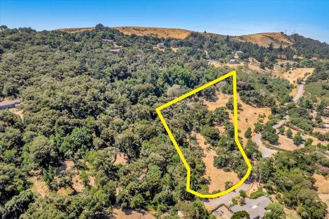 250 Heacox Road, Woodside CA: https://media.crmls.org/mediaz/acd90a93-2bb3-4162-82f6-fec32d473e37.jpg