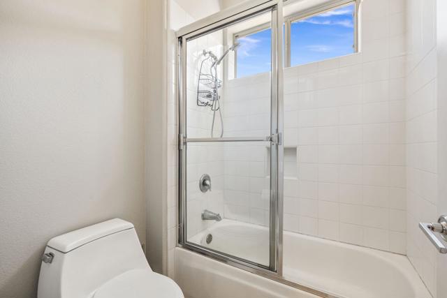 47 Gibraltar Drive, Palm Desert CA: https://media.crmls.org/mediaz/acd95be6-a004-4702-a981-ac70449842bf.jpg