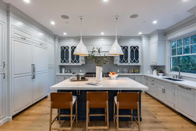 132 Elm Avenue, Burlingame CA: https://media.crmls.org/mediaz/acd9900c-e304-40bf-afc4-a122e33d0476.jpg